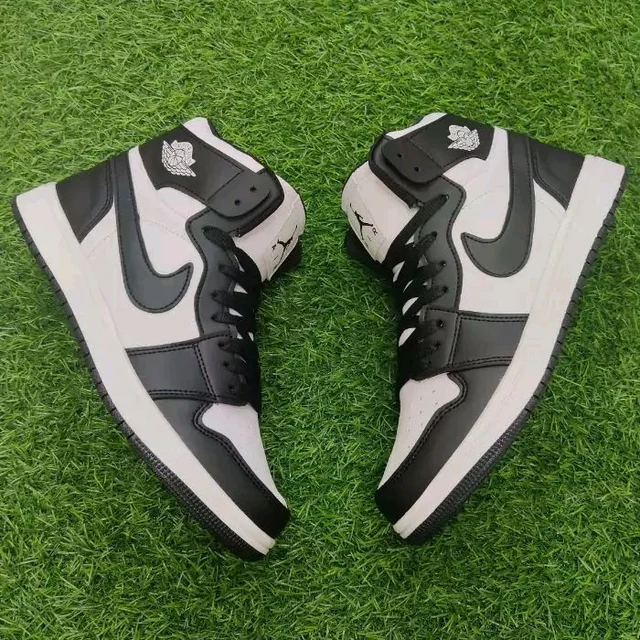 Nike  - Air Jordan Panda Alternative